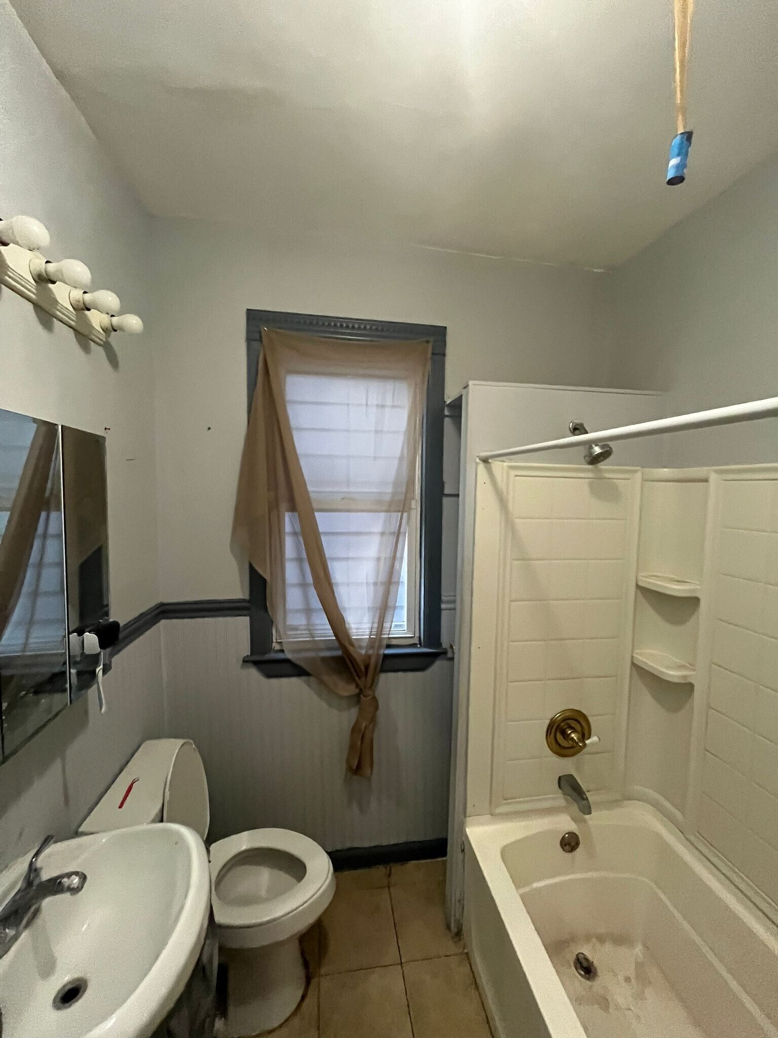 Building Photo - 39 Andrew St