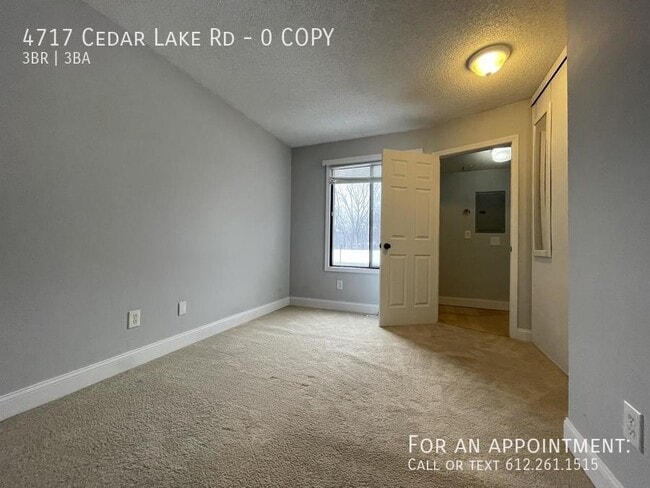 Building Photo - 4717 Cedar Lk Rd S