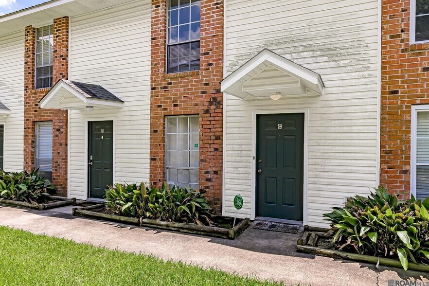 Building Photo - 1730 Brightside Dr