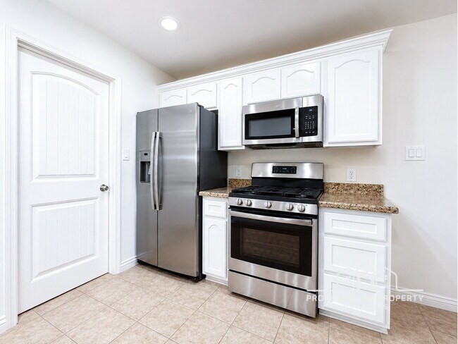 Building Photo - “Charming 3-Bedroom, 2-Bathroom Home in Villa Chaparral”