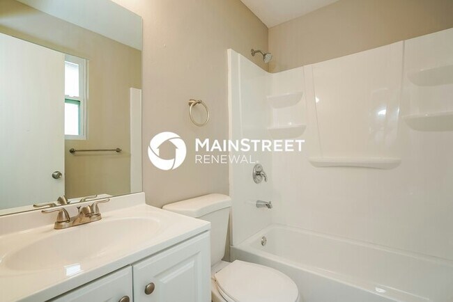 Building Photo - 3 Bedroom Pet-Friendly Home in Cape Coral, FL with Main Street Renewal