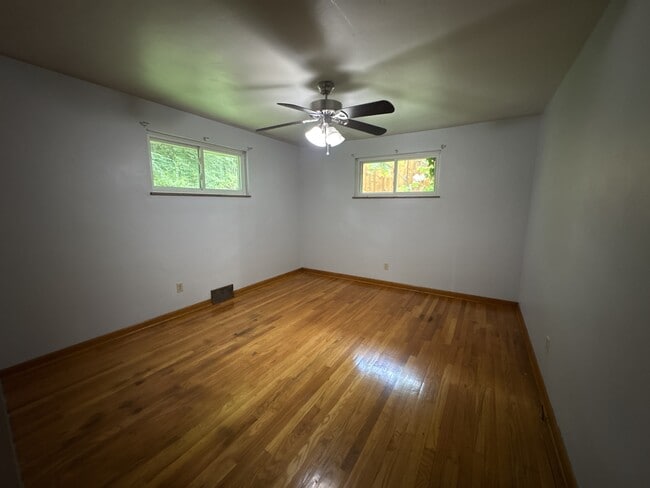 Building Photo - 1333 Berry St