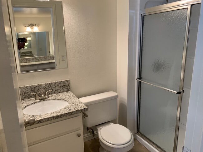 Building Photo - 3 Bedrooms, 2.5 Bath Townhome for Lease in Ontario with Water & Trash Included