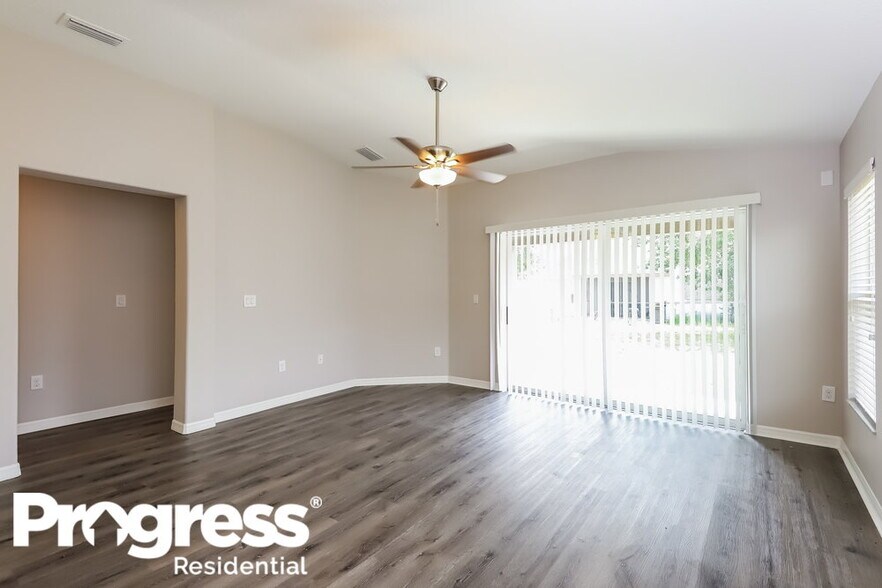 Building Photo - 7338 Lumber Port Dr