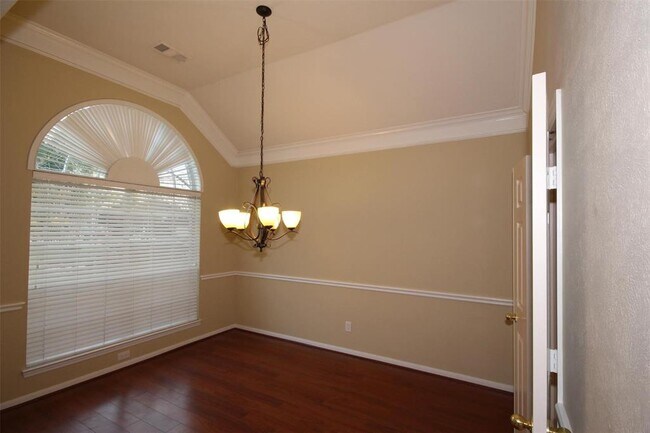 Building Photo - 10234 Wildwood Park Ln