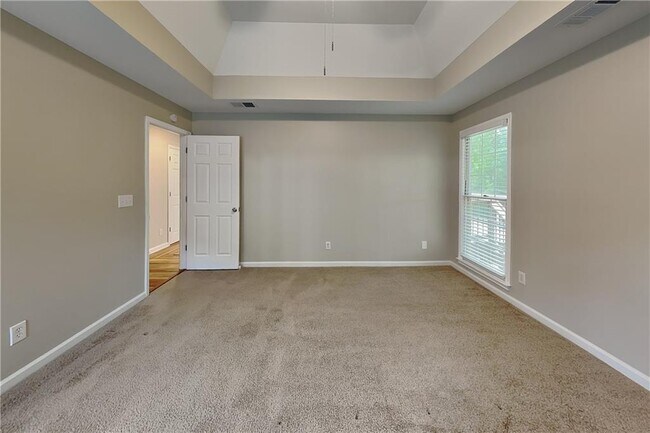 Building Photo - 3496 Heatherwood Ct