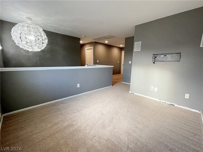 Building Photo - 2825 Woodland Park Ave