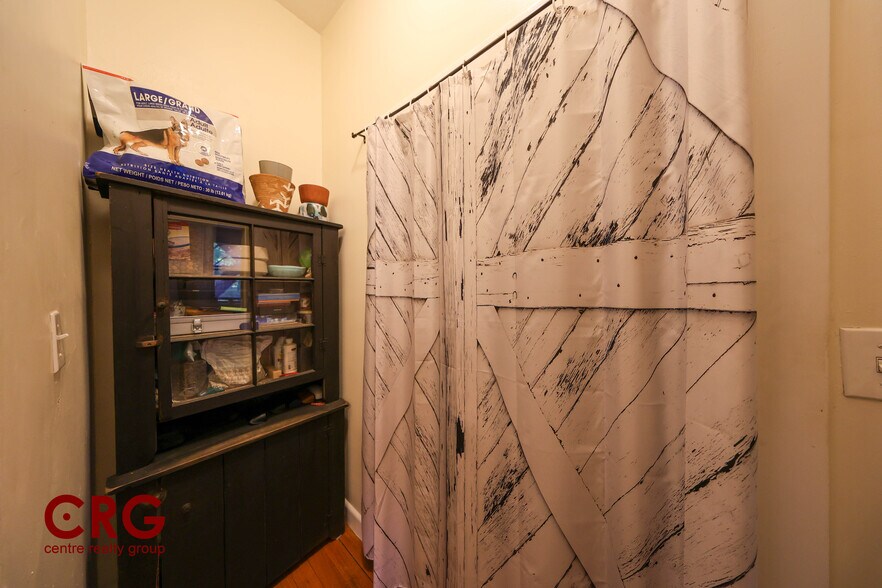 Building Photo - 1728 Beacon St