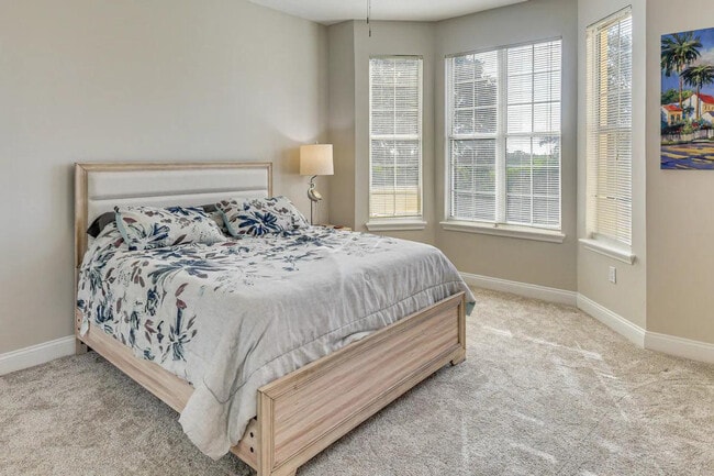 Building Photo - 4626 Harbour Village Blvd