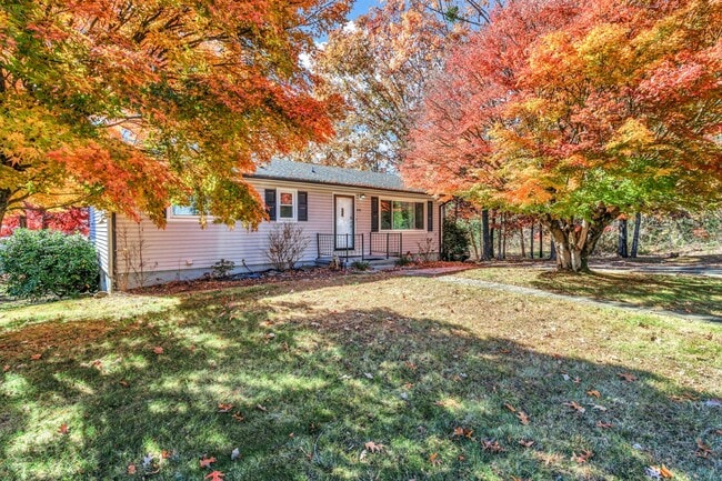 Building Photo - 1011 Old US Hwy 70