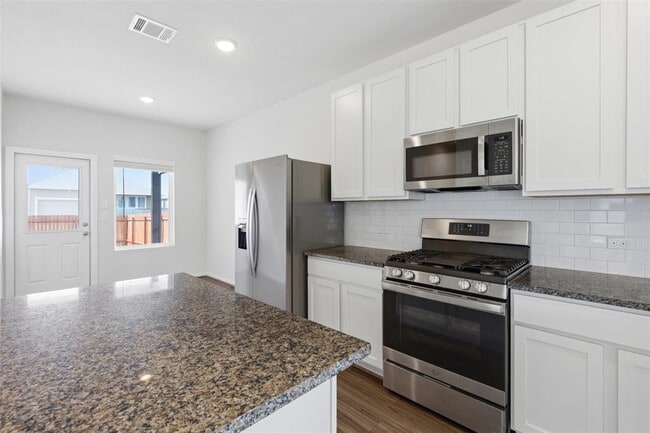 Building Photo - 141 Everglades Dr