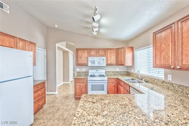 Building Photo - 851 Worrell Ave