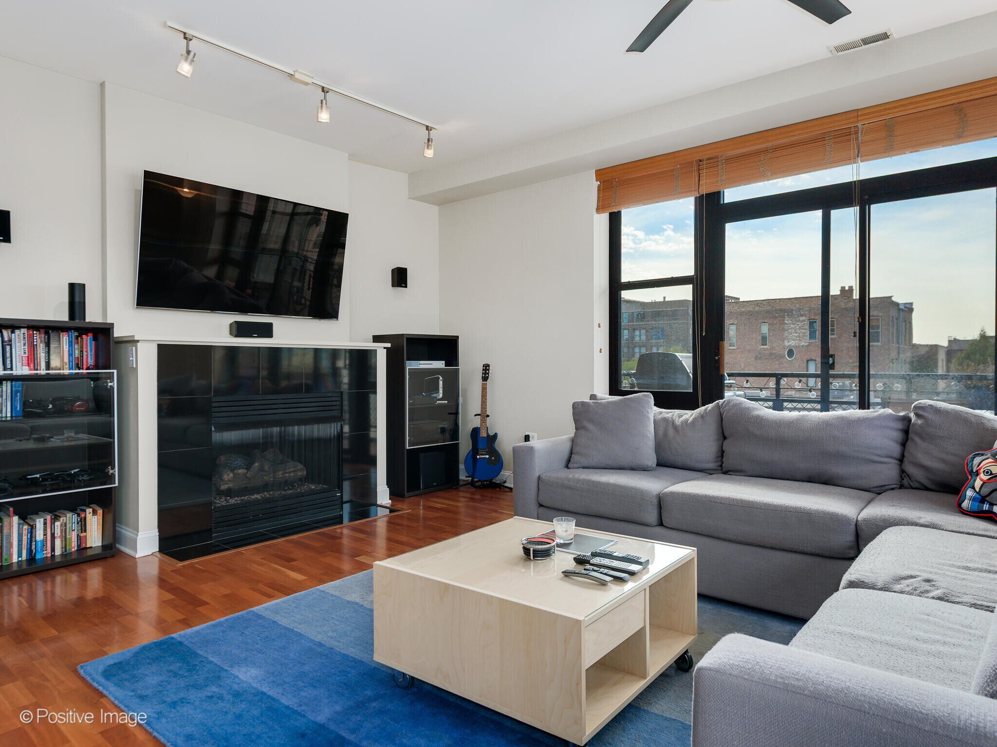 Building Photo - 1260 W Washington Blvd