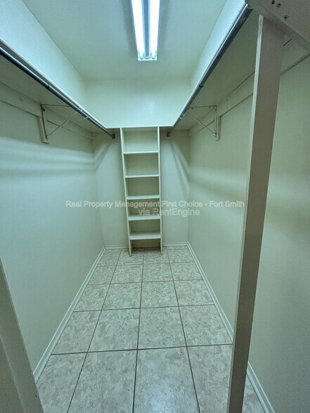 Building Photo - 1447 Brazil Ave