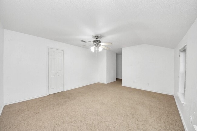 Building Photo - 832 Wax Myrtle Ln