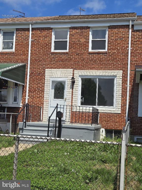 Building Photo - 8120 Kavanagh Rd