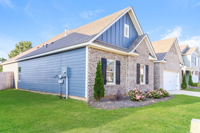 Building Photo - 5611 Timber Leaf Lp