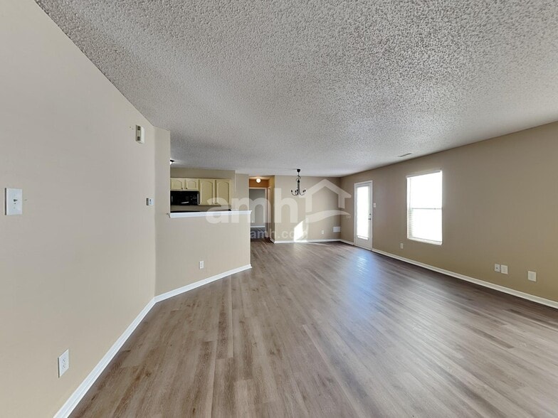 Building Photo - 14345 Banister Dr