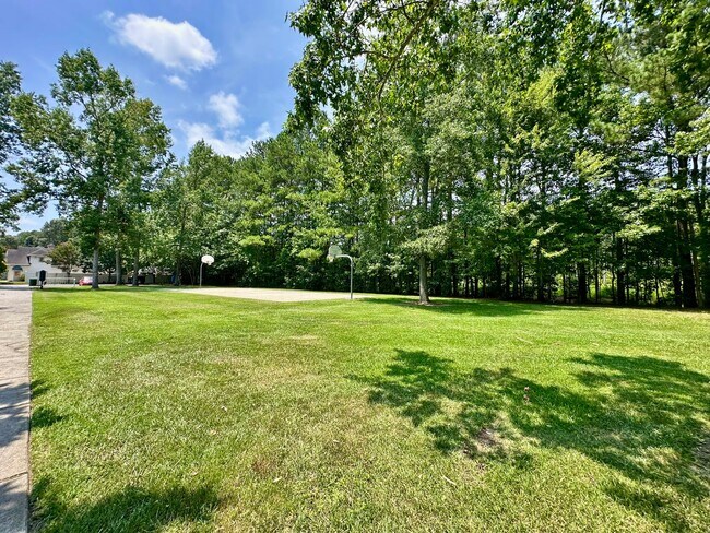 Building Photo - Ready August 1st! A First-Time Rental on a...