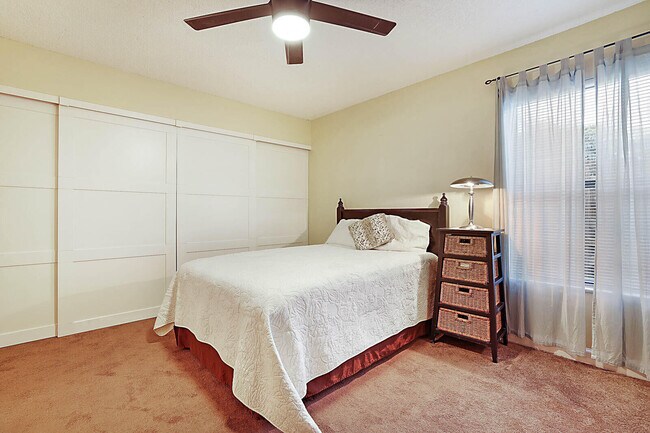 Building Photo - 30 Crossings Cir