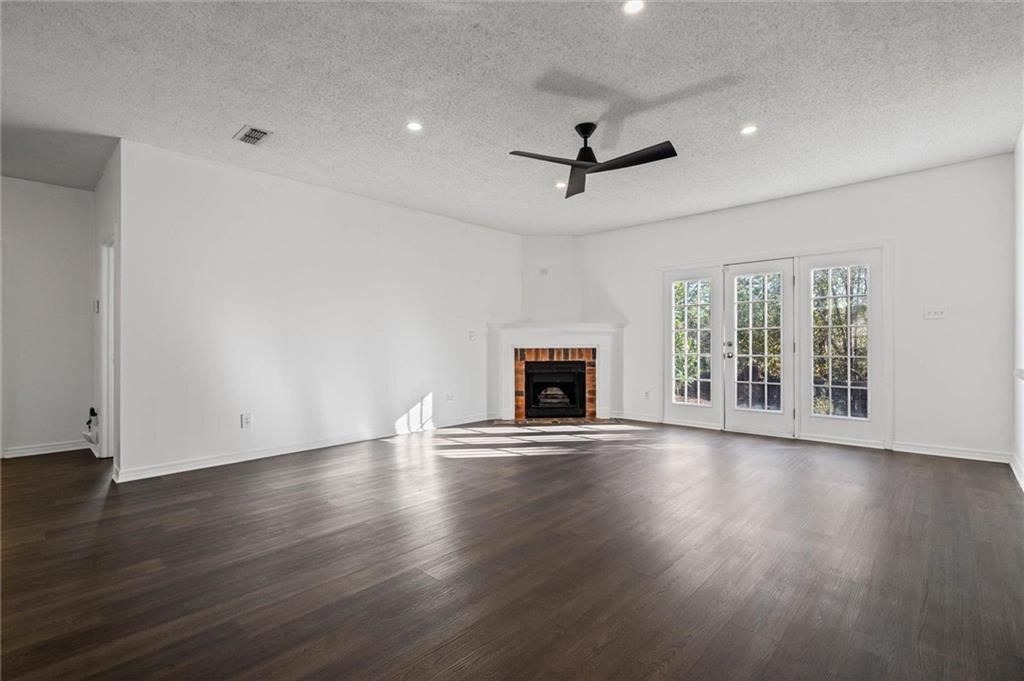 Building Photo - 1263 Smithfield Rd E