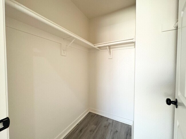 Building Photo - 68745 Tachevah Dr