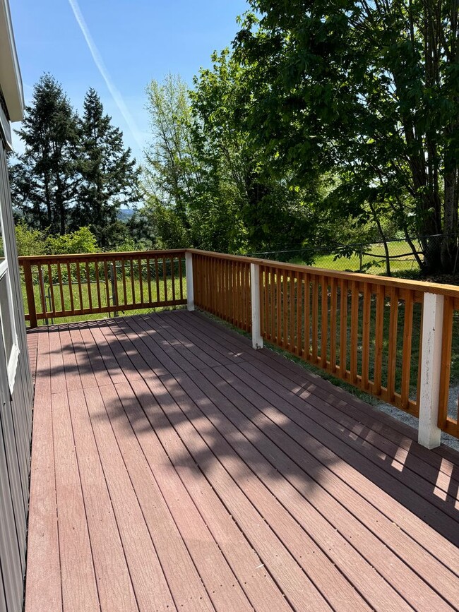 Building Photo - 2 Bedroom 1 Bathroom for rent 675 Square feet