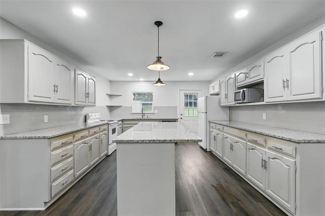 Building Photo - 9337 Heron Dr