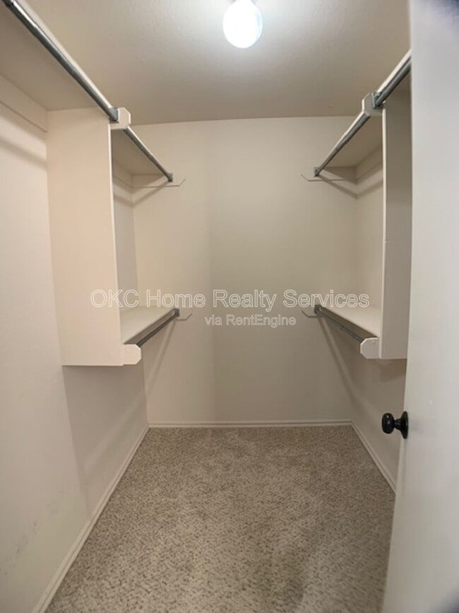 Building Photo - 16313 Everglade Ln