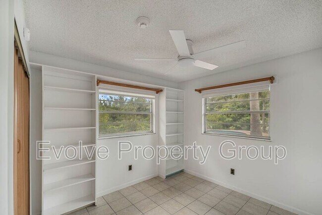 Building Photo - 724 Forest Glen Ct