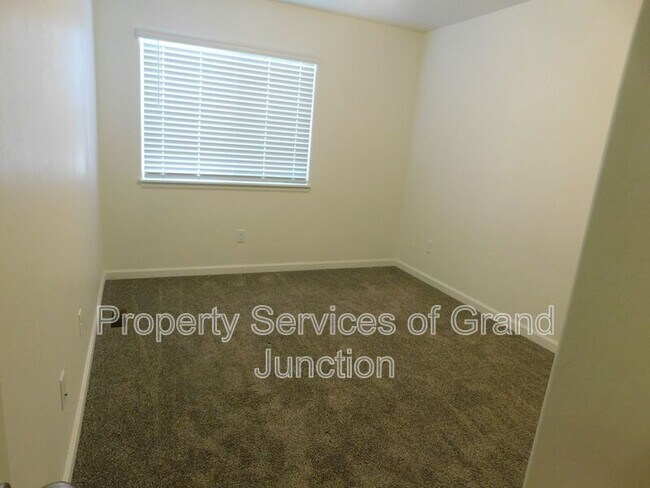 Building Photo - 654 Trinity Way