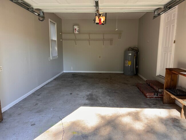 Building Photo - 3911 Manson Pike