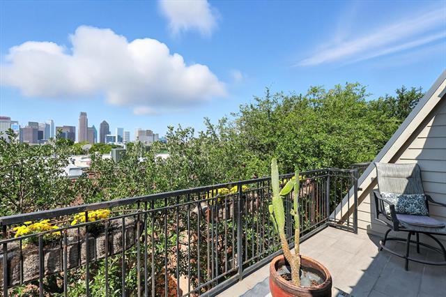 Building Photo - 1500 Pecos St