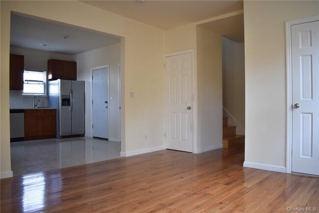 Building Photo - 63 Orchard St