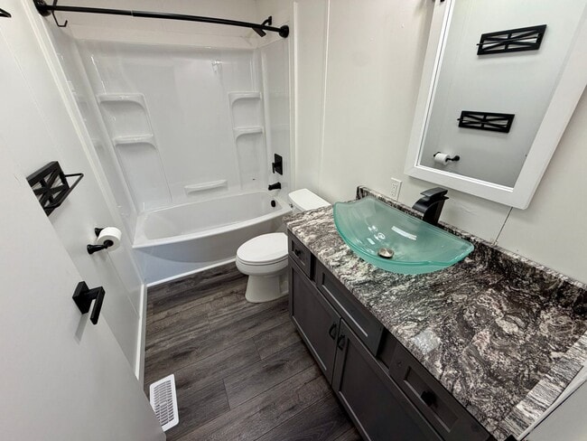 Building Photo - 6770 Silver Fox Ct