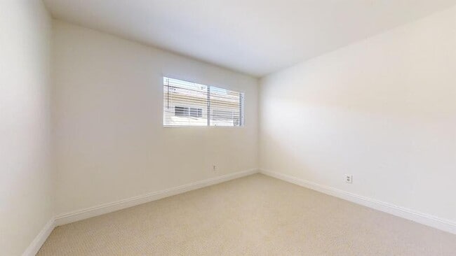 Building Photo - 1306 Amethyst St