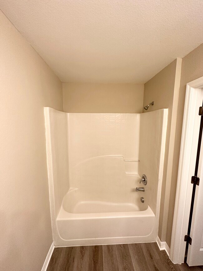 Building Photo - 71 Reidsville Dr