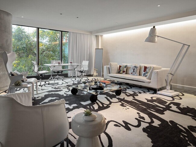 Building Photo - 1300 S Miami Ave