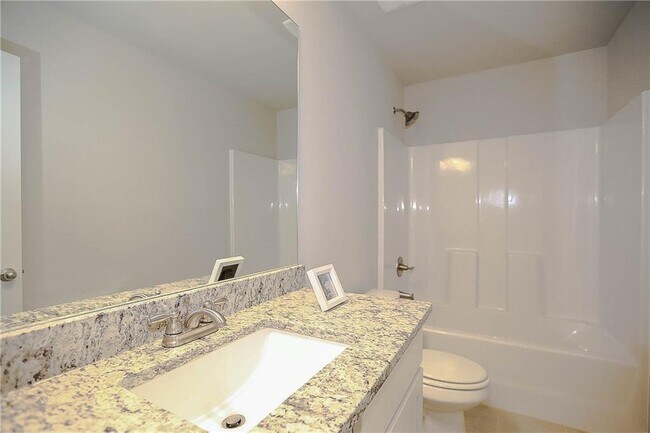Building Photo - 2304 Shetley Creek Dr