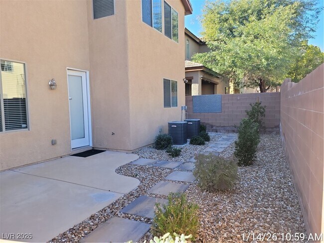 Building Photo - 10416 Scotch Elm Ave