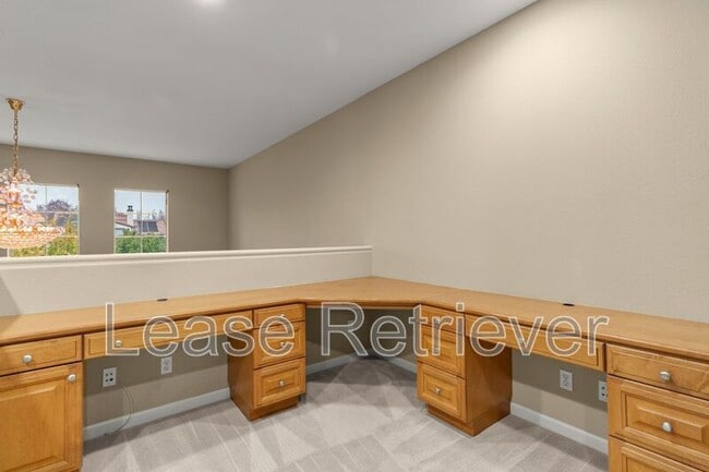 Building Photo - 265-269 S Sonrisa St