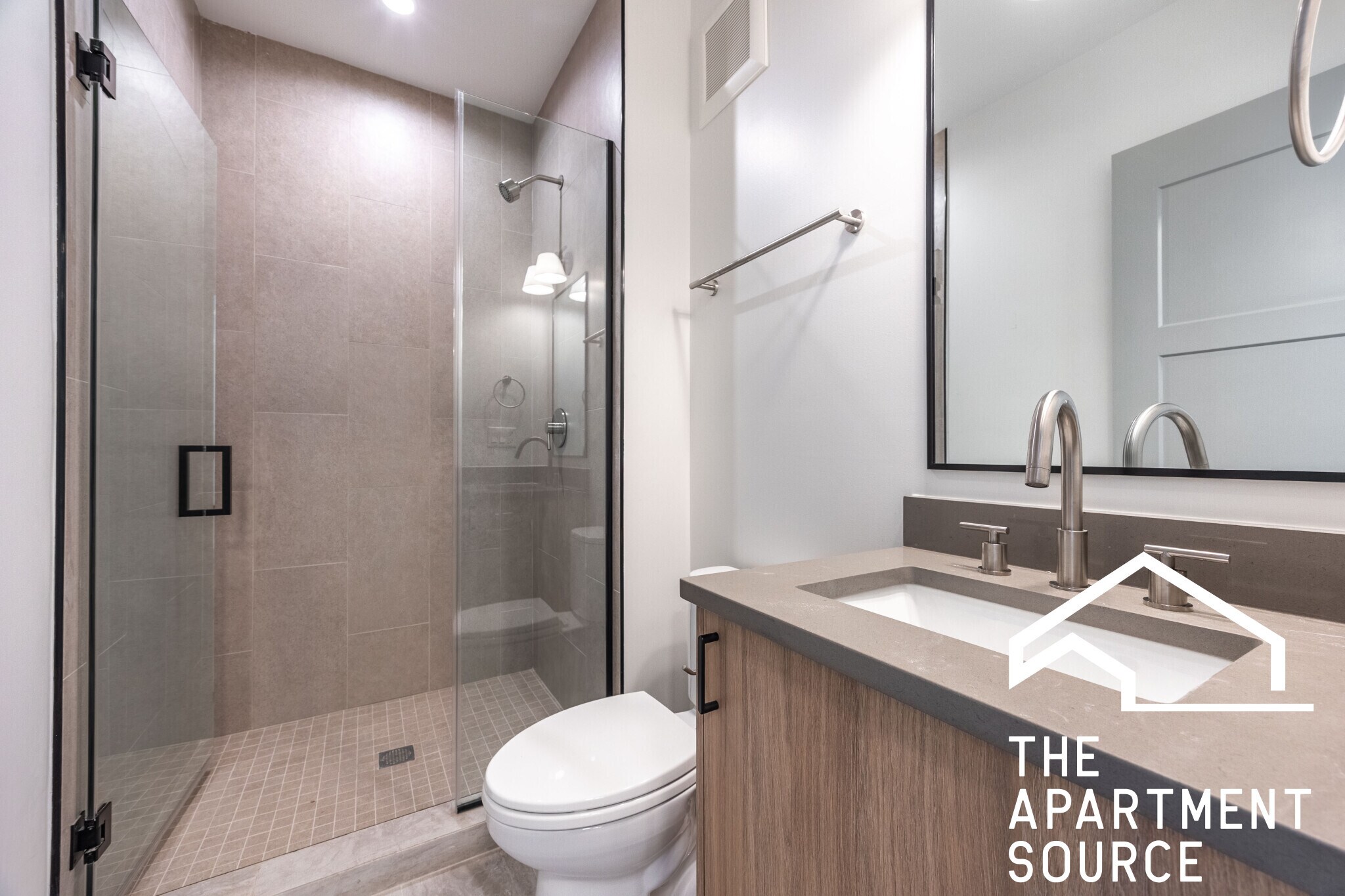 Building Photo - 1339 W Estes Ave