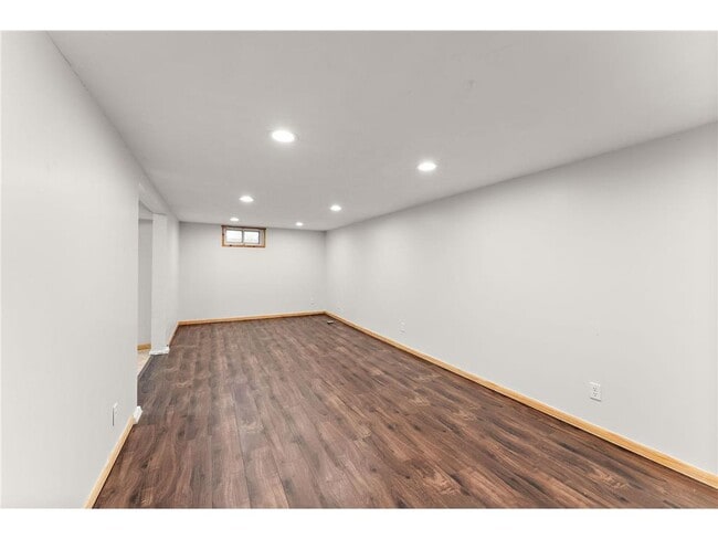 Building Photo - 3108 Maryland Ave S