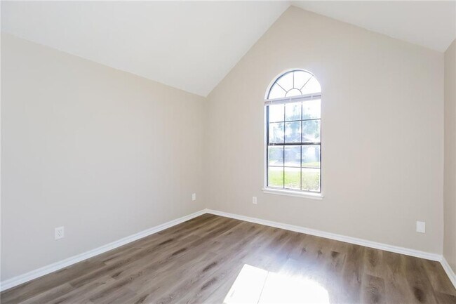 Building Photo - 4008 Beachcomber Dr