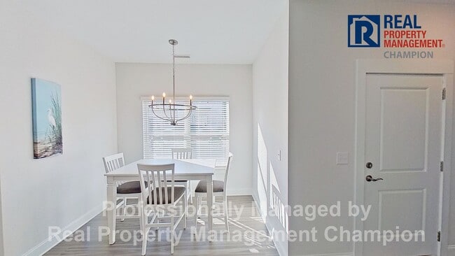 Building Photo - Newly Constructed Luxury Townhomes in Porters Neck