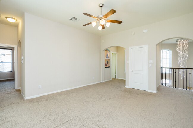 Building Photo - 4622 Regal Shadow Ln