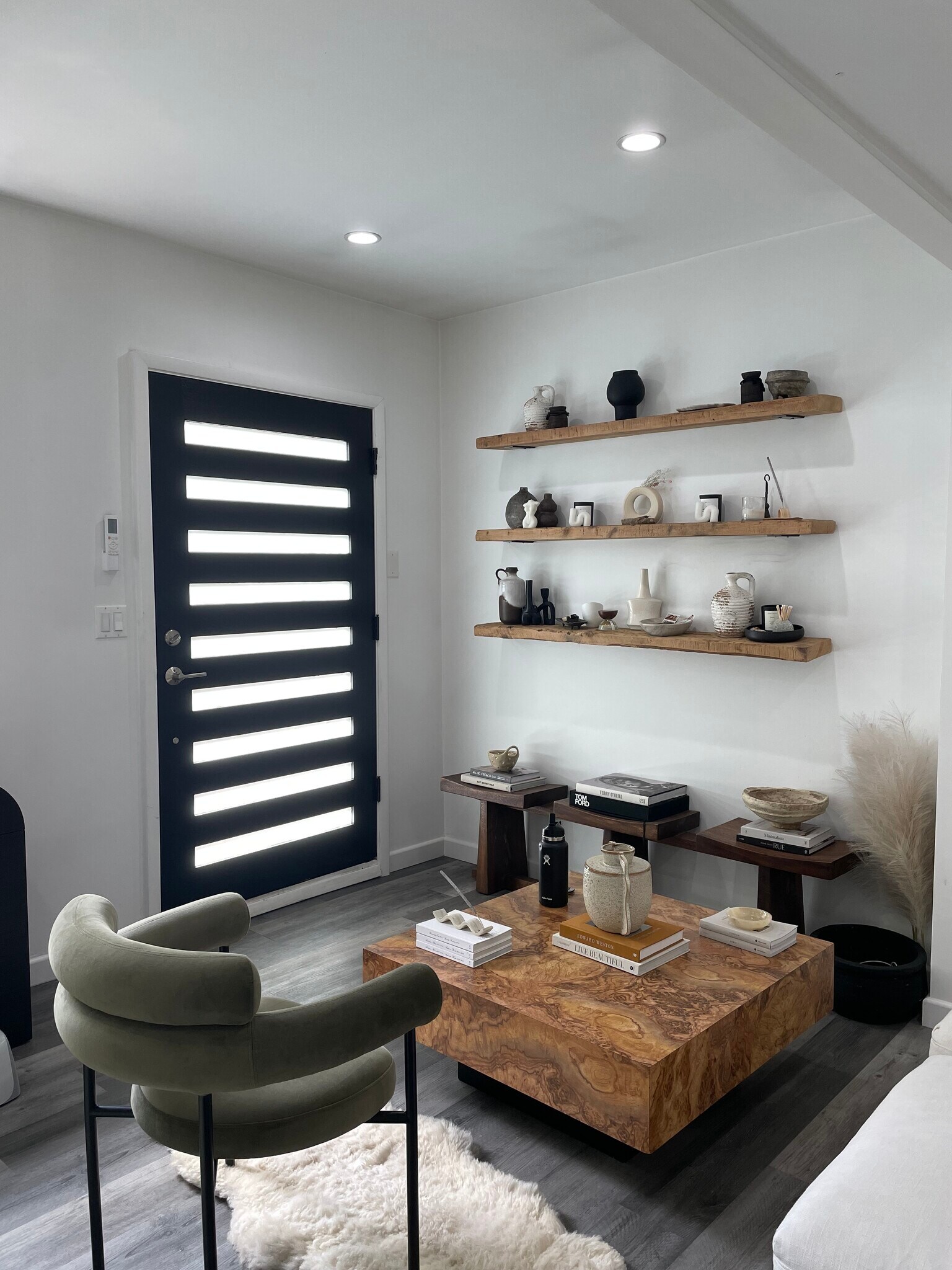 Building Photo - 1102 Centinela Ave