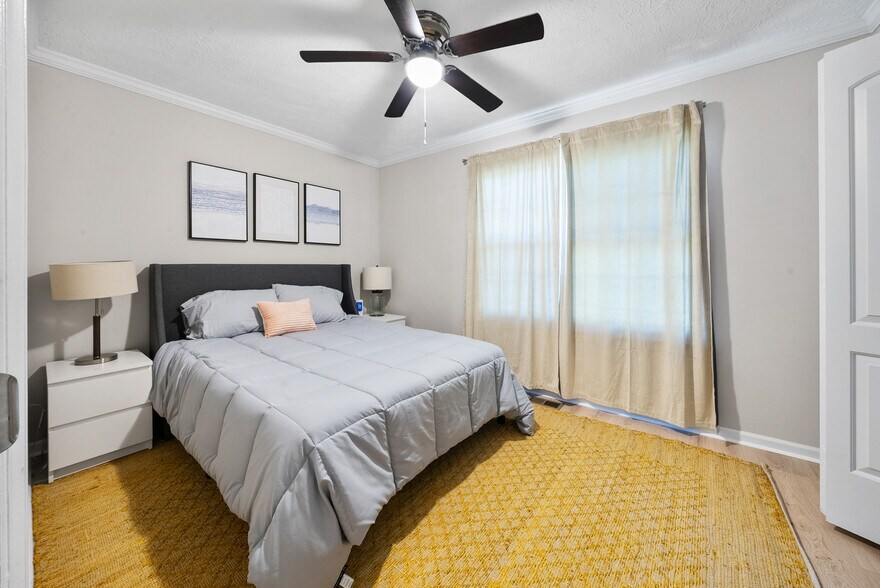 Building Photo - 8182 McGuire Dr