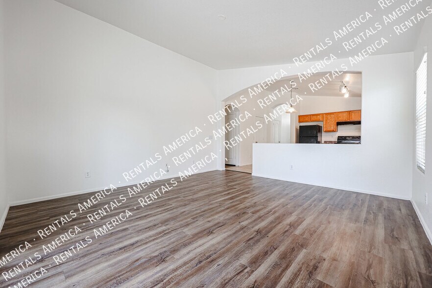 Building Photo - 2047 S 160th Ln