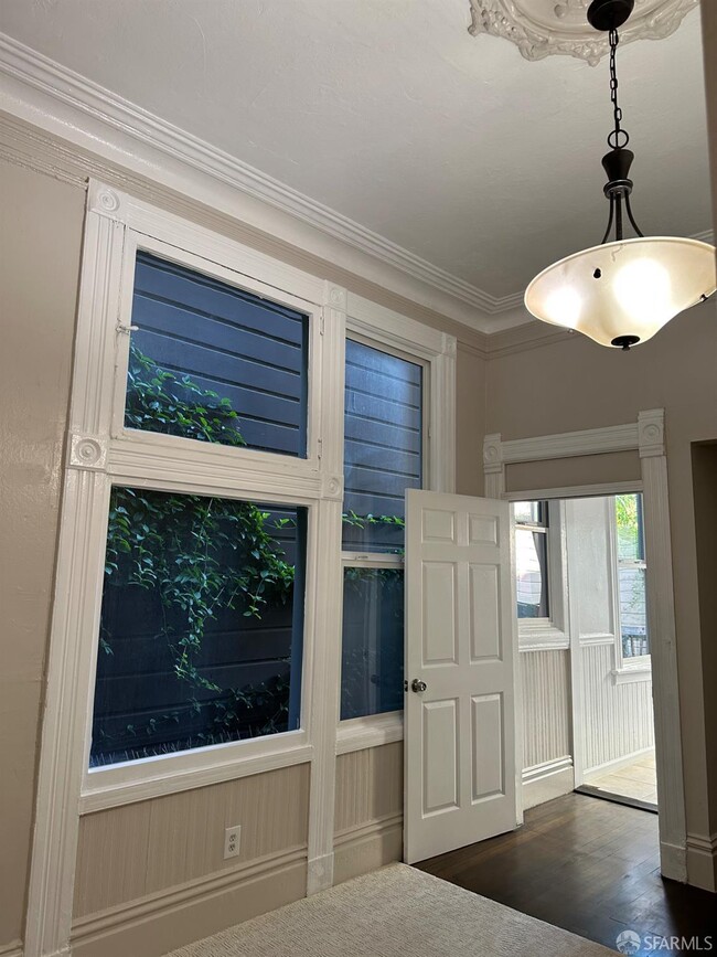 Building Photo - 1202 Treat Ave